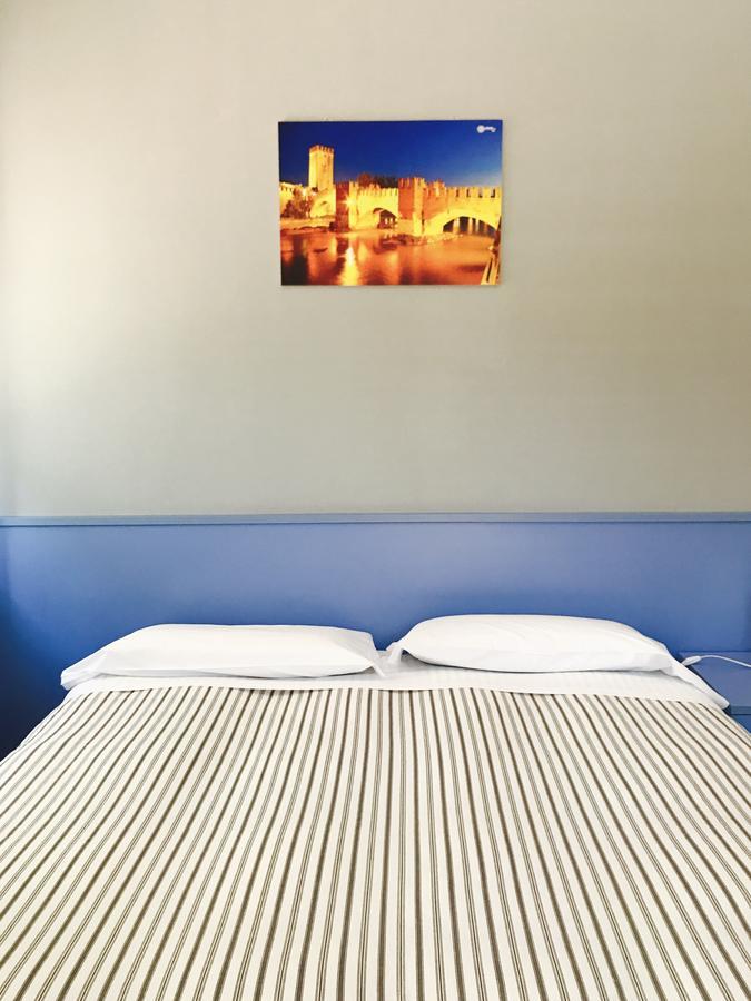 Simoni 10 Hotel Verona Exterior foto